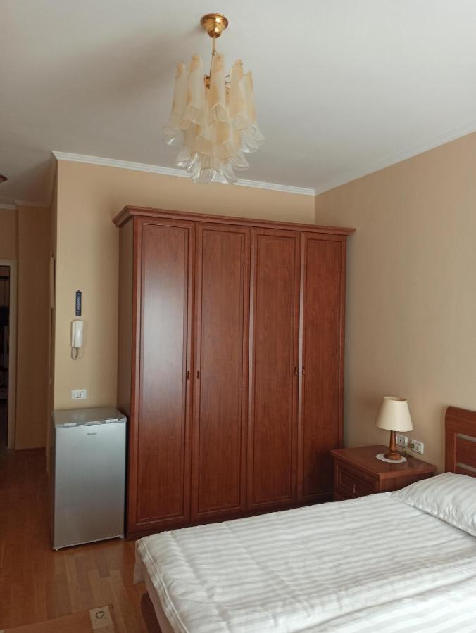 Home Sweet Rental Tirana Esterno foto