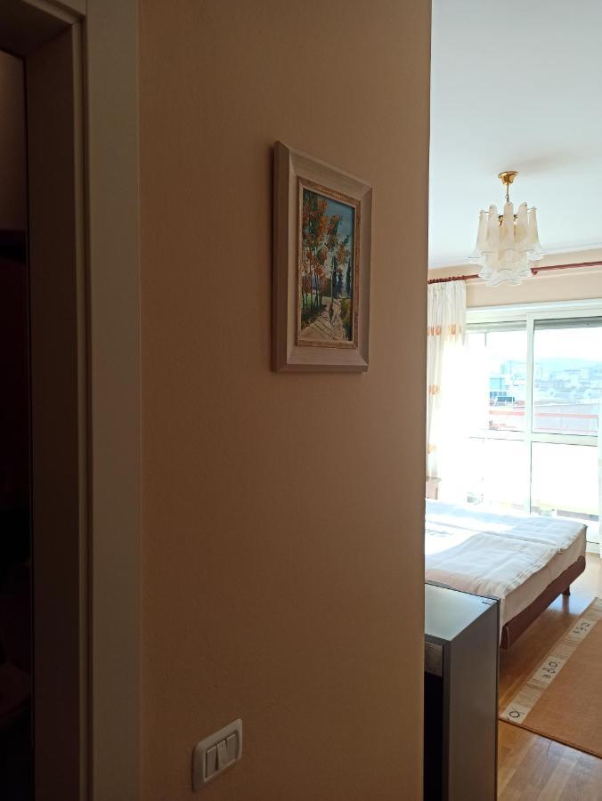 Home Sweet Rental Tirana Esterno foto