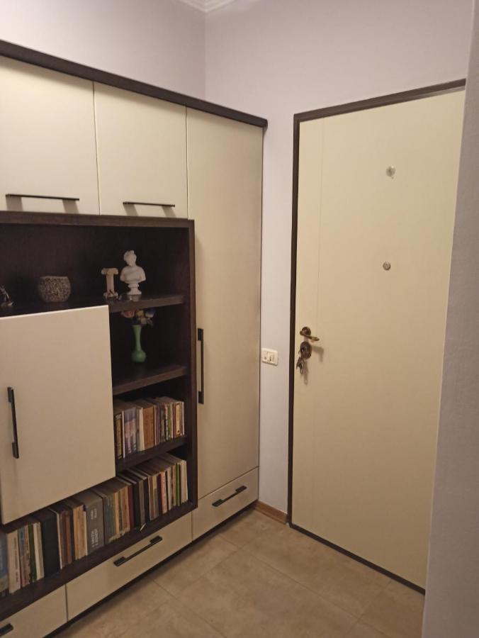 Home Sweet Rental Tirana Esterno foto